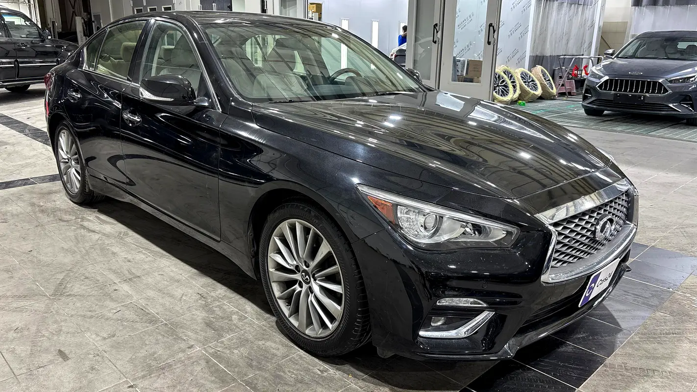 Infiniti Q50 2023 — photo 1 of 13
