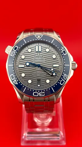 Omega Seamaster Diver 300M | 42mm | Full Set + Rubber Strap (2023) — Very Good Condition