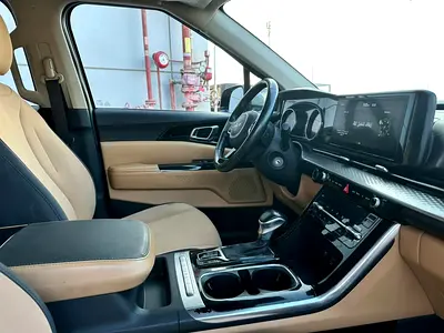 صورة 7 لـ 2022 KIA CARNIVAL