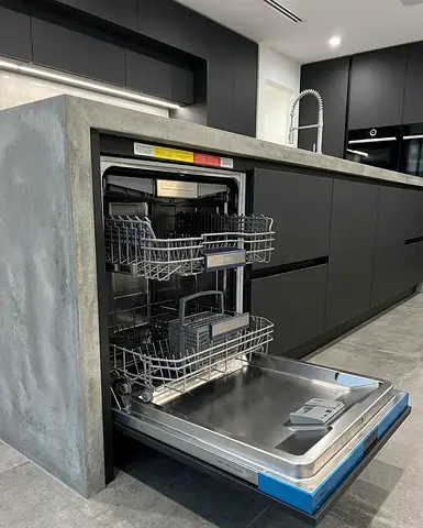 Gaggenau Series 400 Built-In 3-Rack Dishwasher – Excellent Condition, Premium German Engineering