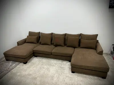Looks great condition the one brand Ushape sofa