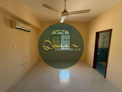 استوديو للإيجار السنوي في الروضة ٣ عجمان بمساحة واسعة ومطبخ منفصل وموقع مميز قريب جداً من شارع عمار وكافة الخدمات السكنية بسعر ١٨ ألف درهم