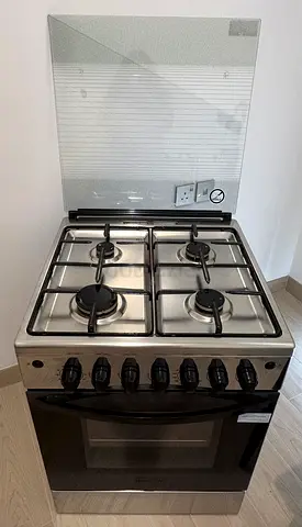 Frigidaire 60cm Freestanding Gas Cooker – 4 Burners + Gas Oven – Excellent Condition