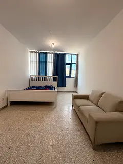 Room Available on Hamdan Street – All Bills Included