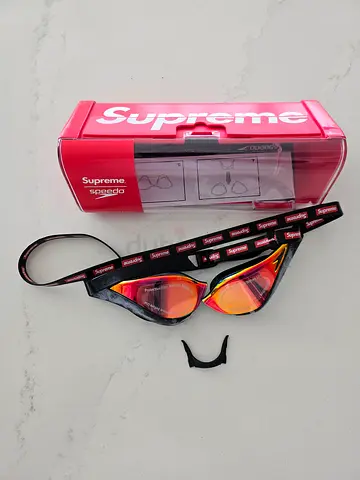 Supreme mirrored sports sunglasses with case - used