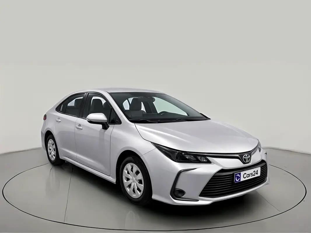 Toyota Corolla 2022 — photo 1 of 13
