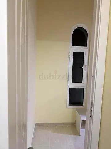 Partition for rent in discovery gardens near the metro station