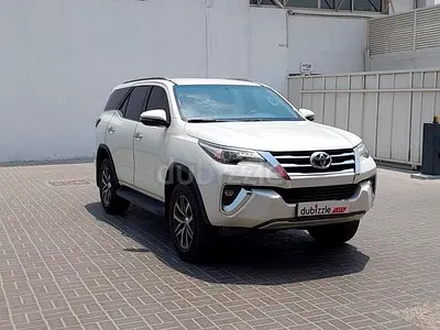 AED 1390/month | 2018 Toyota Fortuner  | GCC Specs | Ref#482976