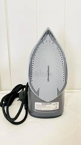 Olsenmark UltimateSteam Steam Iron - Good Working Condition