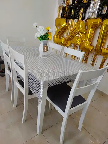 Dining Table and 6 chairs set - Homebox