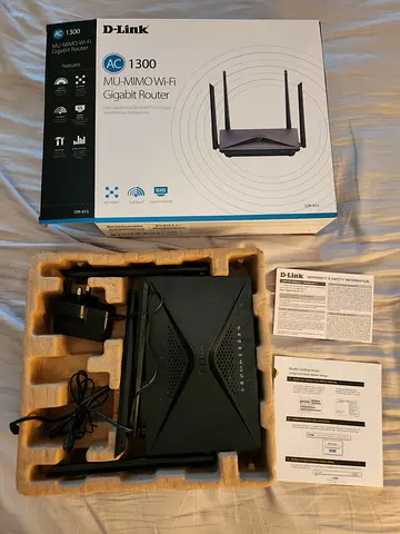D-Link AC1300 MU-MIMO Gigabit Wi-Fi Router (Like New, Boxed)