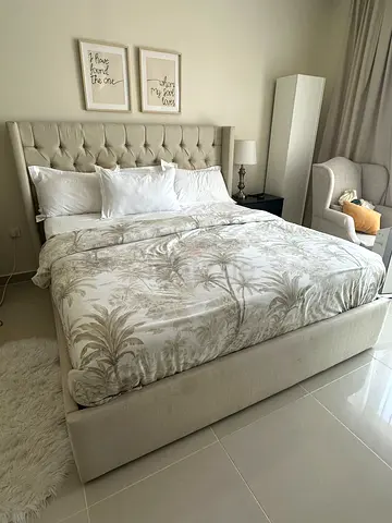 Luxury chesterfield super king size Storage Bed + Mattress + Mattress Topper 180cm x 200