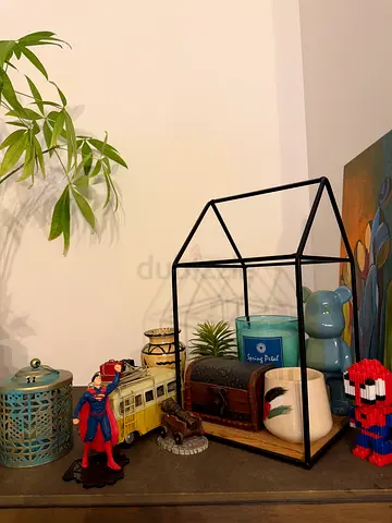 Black Metal Geometric Display Shelf / Decorative Terrarium Frame