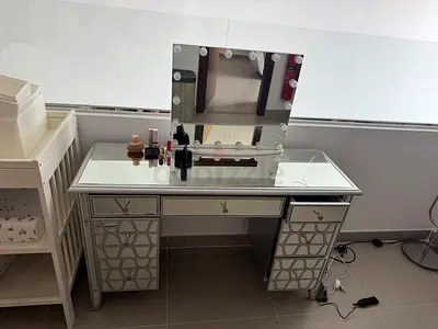 Dressing table with mirror and light - URGENT, negotiable