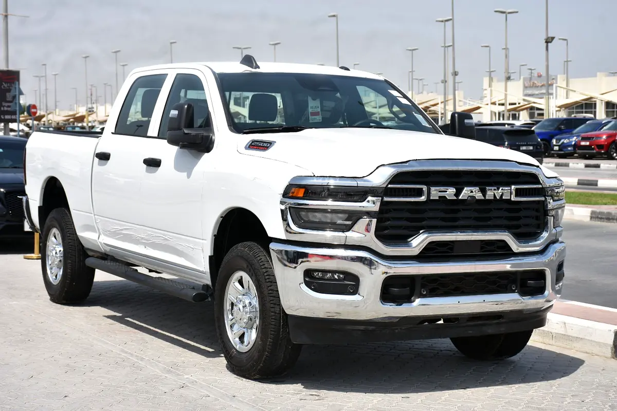 RAM 2500 2025 — photo 1 of 11