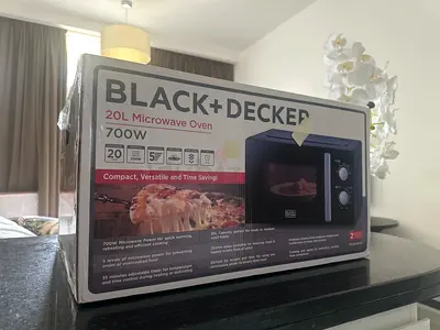 Black+Decker 20L 700W Microwave Oven - like Brand New in Box