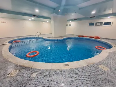 A luxury apartment gym pool free 3bhk Rent 60k 4Cheaqs payment 3 washroom 1master bedroom with 2 balcony for family Near by sahara mall Near by al nah