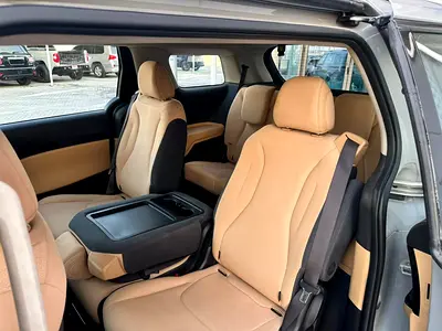 صورة 9 لـ 2022 KIA CARNIVAL