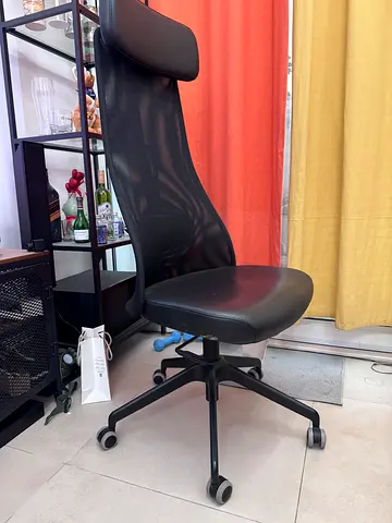 Ergonomic Mesh Office Chair with Headrest - Good Condition