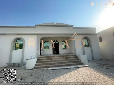للإيجار السنوي: فيلا مميزة في المويهات 3 عجمان، 3 غرف نوم، صالة واسعة، مجلس، تصميم عملي، موقع هادئ ومميز، تعرفة كهرباء مواطنين، خيارات دفع مرنة