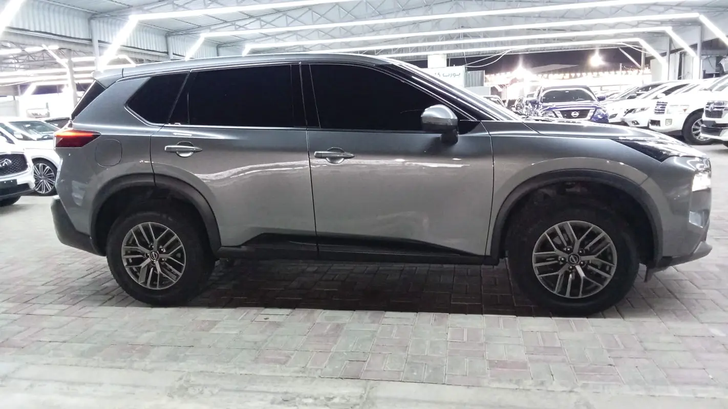 Nissan X-Trail 2023 — photo 1 of 13
