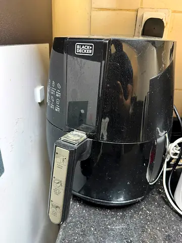Black+Decker Compact Air Fryer - Used