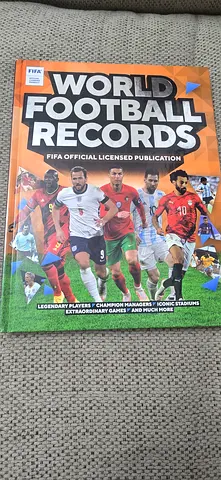 World Football Records - FIFA Official Licensed Publication (Hardcover)