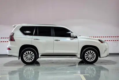 صورة 4 لـ 2023 Lexus GX-SERIES