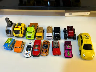 Collection of 15 Assorted Toy Cars and Trucks - Mixed Diecast/Plastic