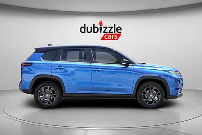 2024 Toyota URBAN CRUISER photo 4