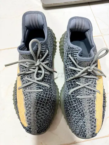 Adidas Yeezy Boost 350 V2 Ash Blue (GY7657)
Size: US 10 / EU