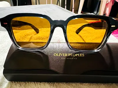 Oliver Peoples Sunglasses / Eyeglasses with Case (Black Frame)