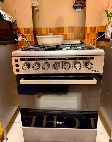 Clikon Gas Cooker with 4 Burners and Oven