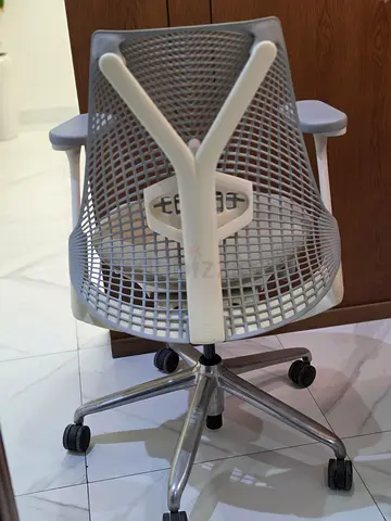 Herman Miller Sayl Office Chair Good Condition with Adjustable Arms