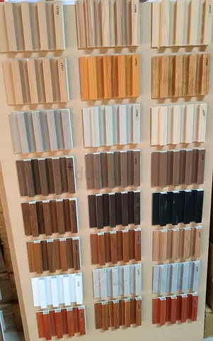 Wood laminate / veneer sample board - assorted finishes (multiple small pieces)Size- 16cmx290cm