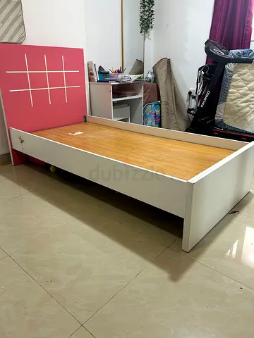 Single bed for sale