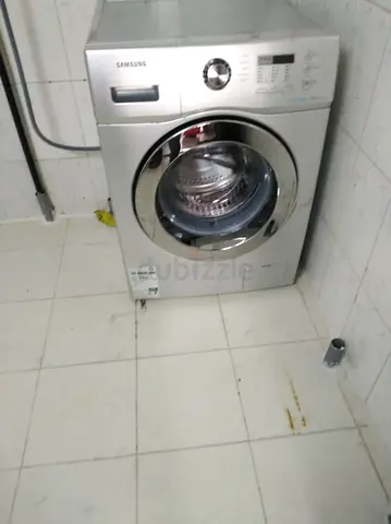 Samsung Front Load Washing Machine - Silver, Good Working Condition
