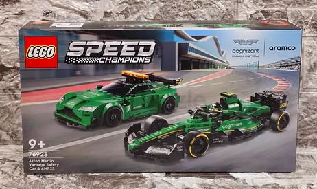 LEGO® Speed Champions Aston Martin Safety Car  AMR23 76925 (564 pcs)(Retired Set)
