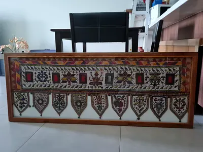 Traditional wall frame