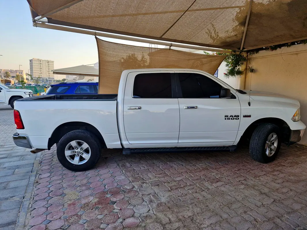 Dodge Ram 1500 2018 — photo 1 of 5