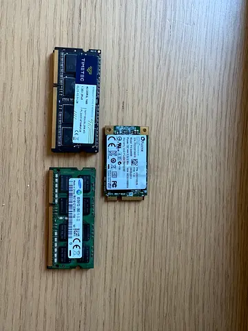 Two laptop RAM modules 4 x 8 GB + M.2 card SSD 64GB - used, tested