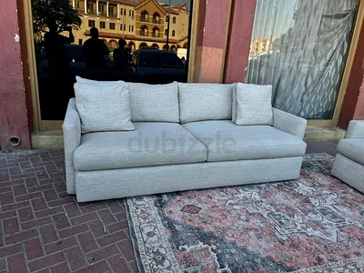 Excellent condition Crate and barrel lounge deep 93 sofa For sale