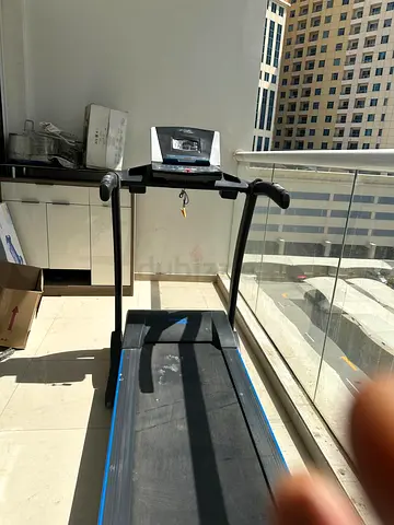 treadmill in working condition