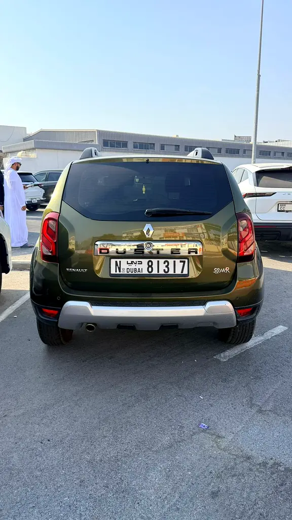 Renault Duster 2018 — photo 1 of 4