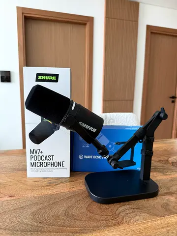 Shure MV7+ Podcast Microphone + Elgato Wave Desk Stand | Excellent Condition