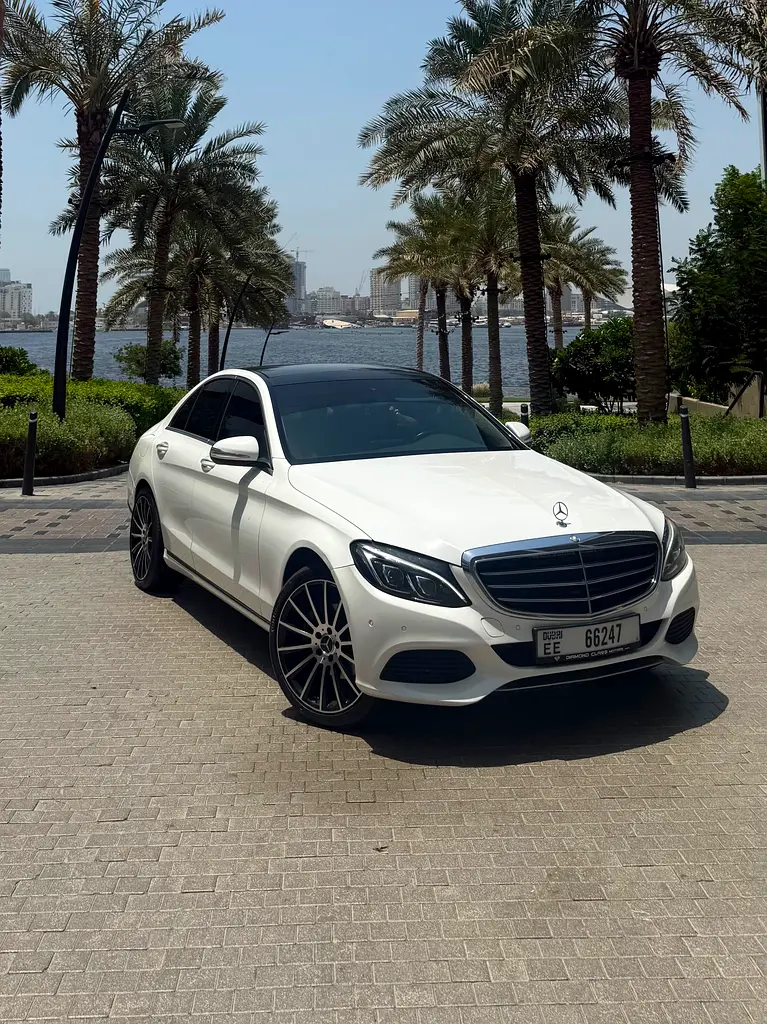 Mercedes-Benz C-Class 2015 — photo 1 of 11