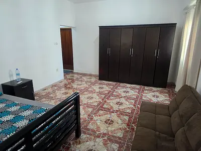 Fully furnished attached washroom master room avilable for family(prefferd to malayali family)