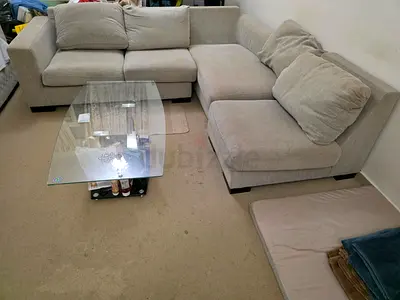 Sale of Sofa set with table
