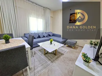 متاح من اليوم شقه غرفه وصاله مع مسبح و النت 3300