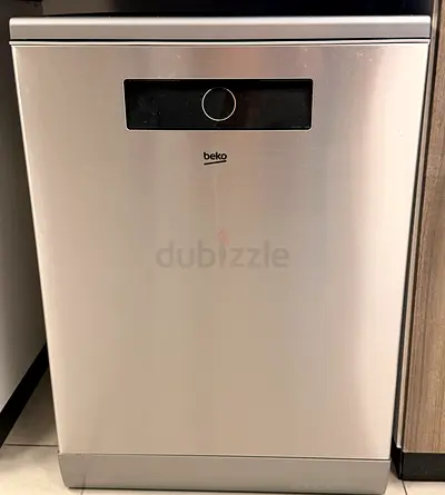 Beko freestanding stainless steel dishwasher - immaculate condition
